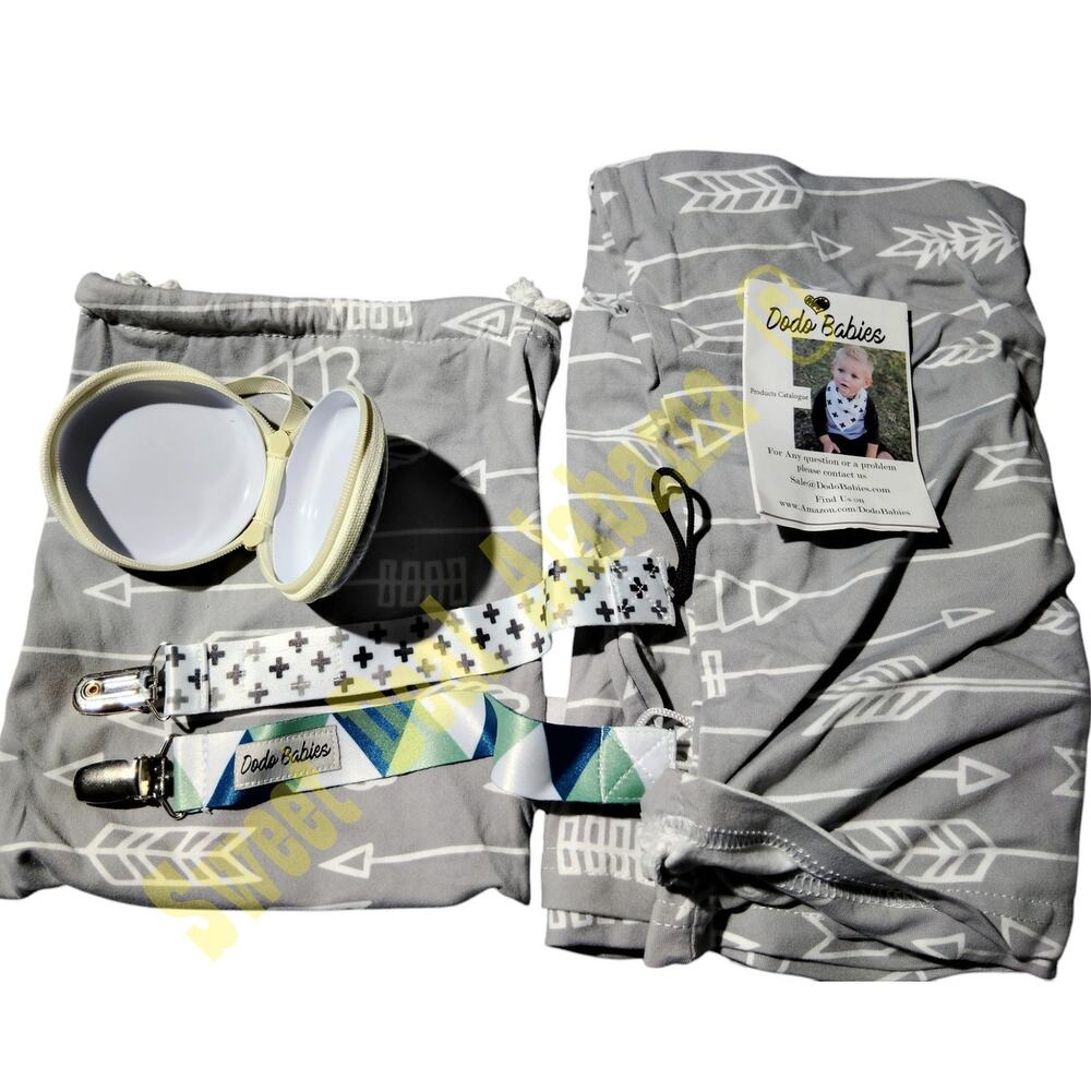 Dodo Babies Nursing Cover Set, Scarve / Car Seat Cover, 2 Pacifier Clips & Case